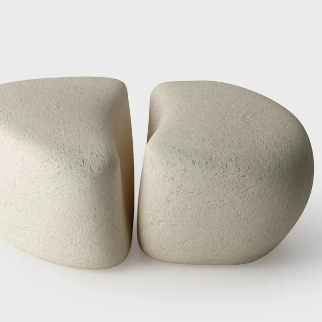 طاولات مصنوعة من الألياف الزجاجية