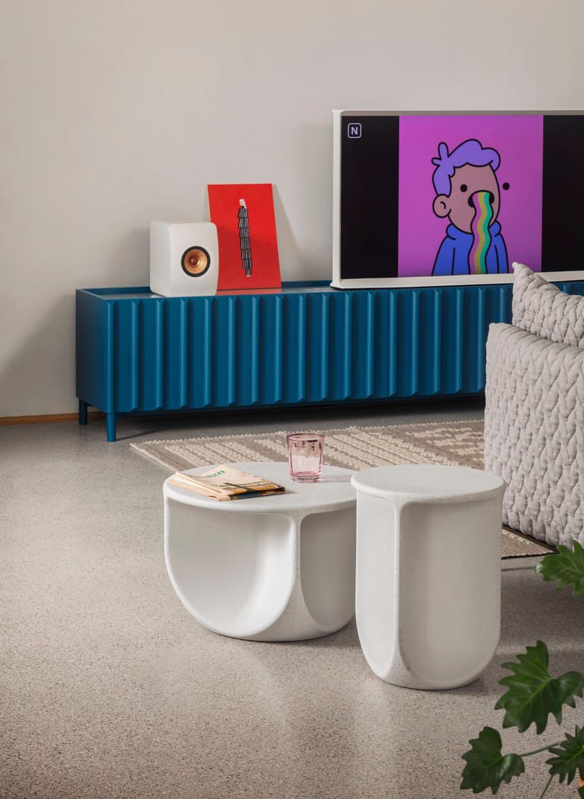 طاولات مصنوعة من الألياف الزجاجية