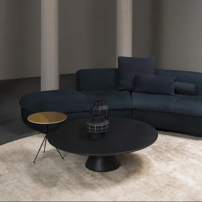 طاولات مصنوعة من الألياف الزجاجية