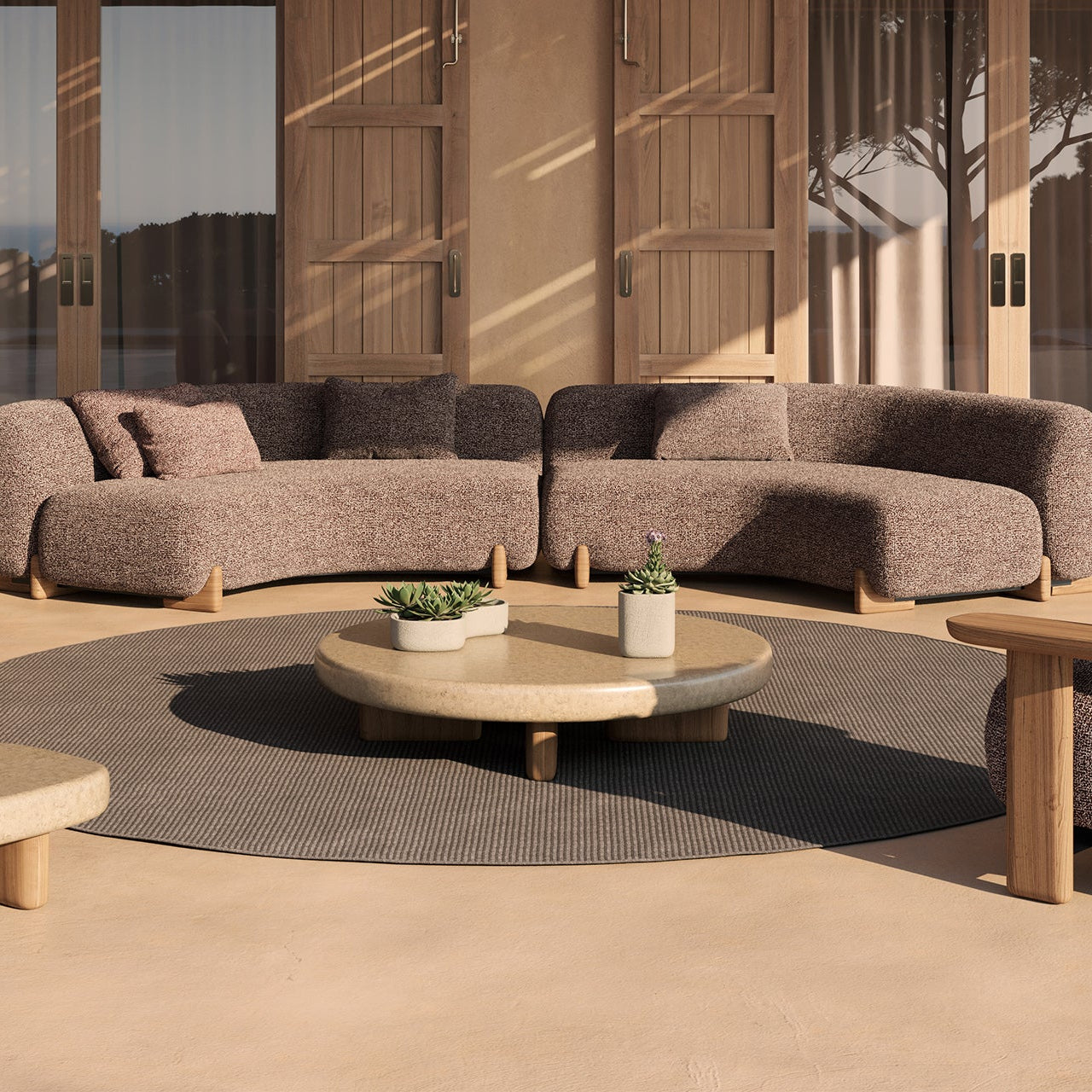 Round Fiberglass Coffee Table