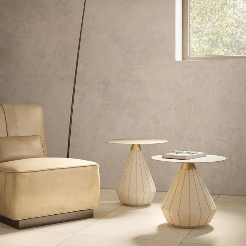 طاولات مصنوعة من الألياف الزجاجية