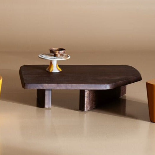 طاولات مصنوعة من الألياف الزجاجية