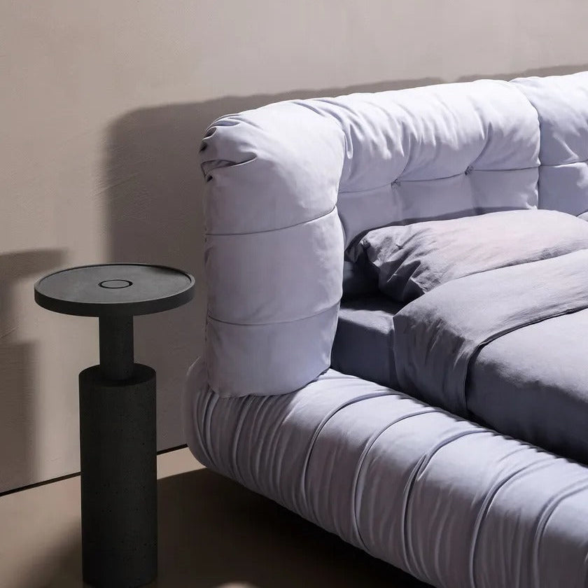 طاولات مصنوعة من الألياف الزجاجية